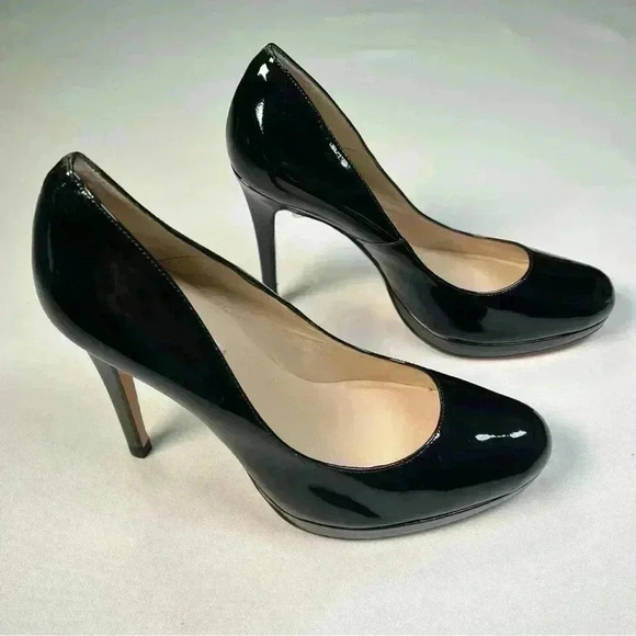 L. k. Bennett Sledge Black Patent Platform Courts New
9.5 - Picture 5 of 11